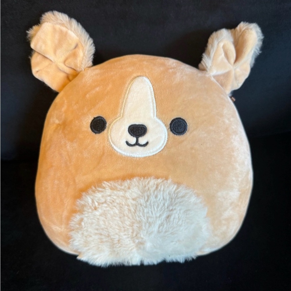 Squishmallows Stevon the Golden Retriever Plush
